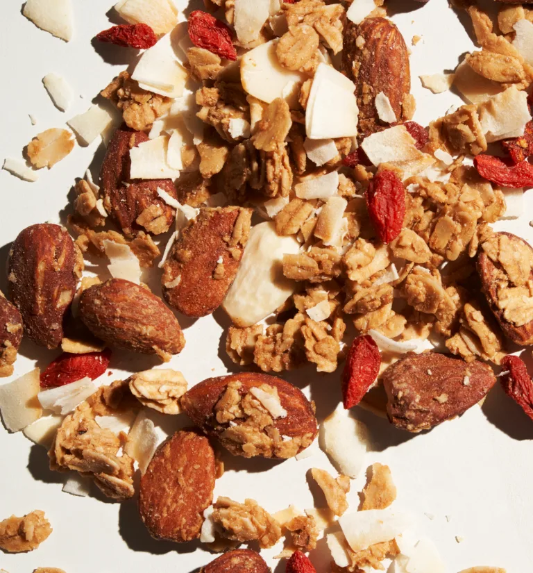Sakara Superfood Granola | Organic, Nutrient-Dense & Delicious