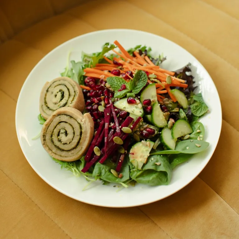 Sakara Life Signature Nutrition Program