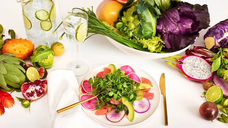 [5 Reasons Why You Should Be Eating] Article Hero