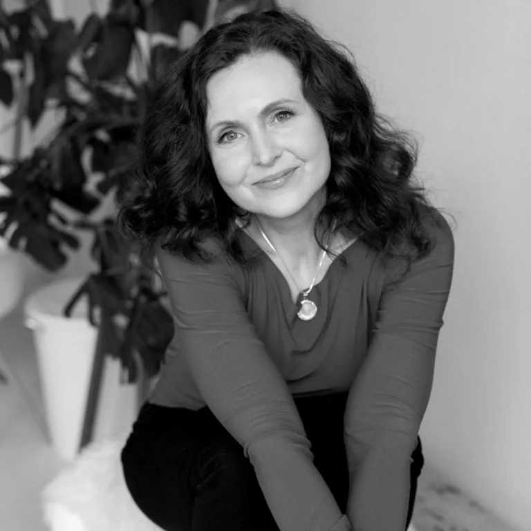 Dr. Deanna Minich