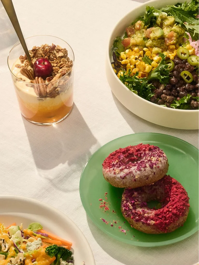 Sakara Life Signature Nutrition Program