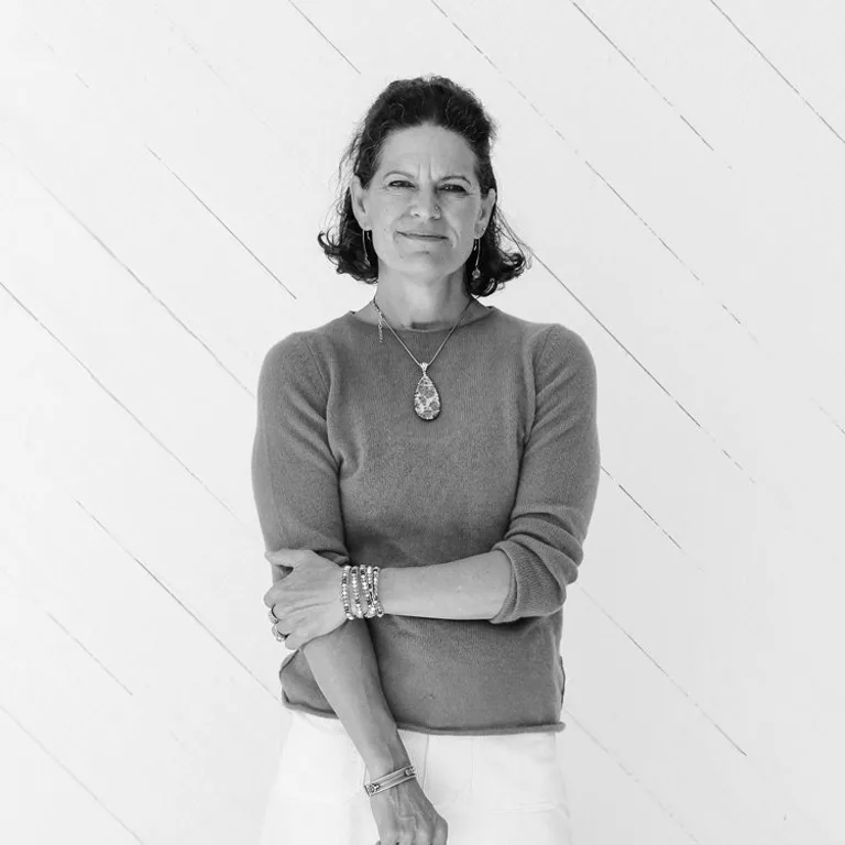 Dr. Mindy Pelz
