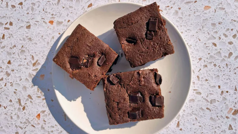Metabolism-Boosting Mochi Brownies